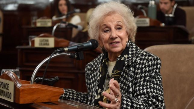 escandalo en la plata: un funcionario propuso echar a estela de carlotto de la ciudad