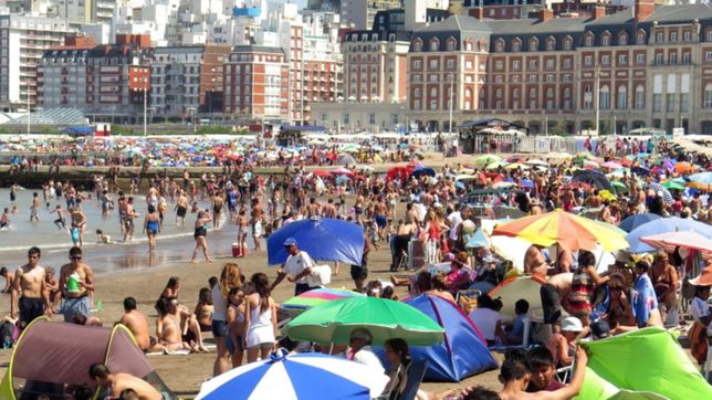 en plenas vacaciones, los vigiladores podran viajar gratis a mar del plata