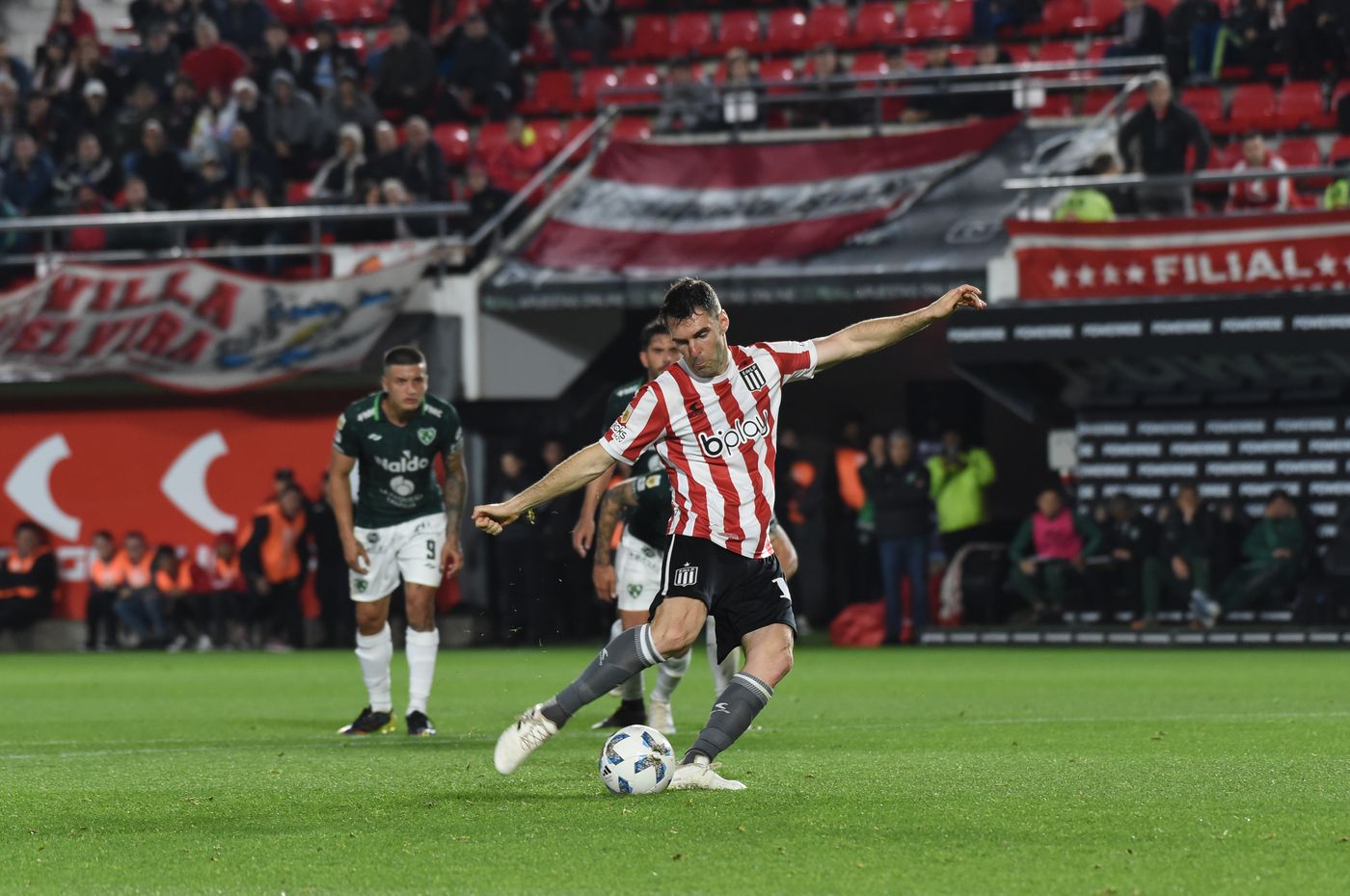 Estudiantes Sarmiento Boselli gol 3.JPG