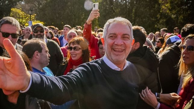 alak hablo con vecinos y dijo que la plata sera la capital del trabajo y la produccion
