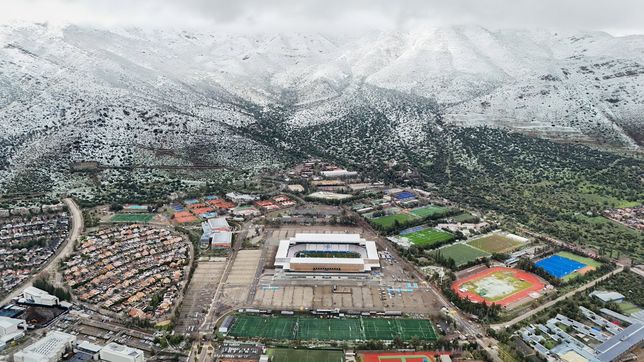 la precordillera de los andes sera testigo de la visita de estudiantes al estadio claro arena