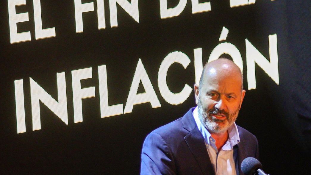 Tras el escándalo de los alimentos, Sturzenegger anunció un nuevo sistema de acopio