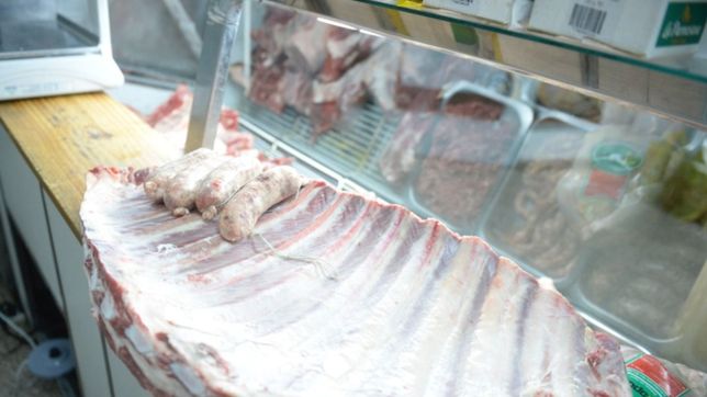 tension en ringuelet: robaron en una carniceria y escaparon a los tiros