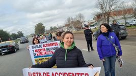 vecinos de el peligro cortaron ruta 2 por cuarta vez para reclamar mas seguridad vial