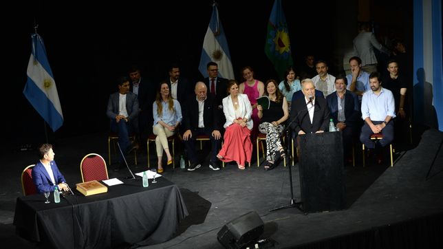 alak asumio en la plata con un fuerte respaldo politico bonaerense