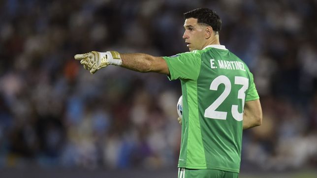 el dibu martinez estuvo en la plata por un particular motivo