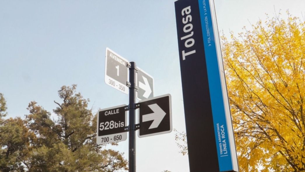 Avanza la renovación de carteles indicadores de calles en distintos barrios de La Plata