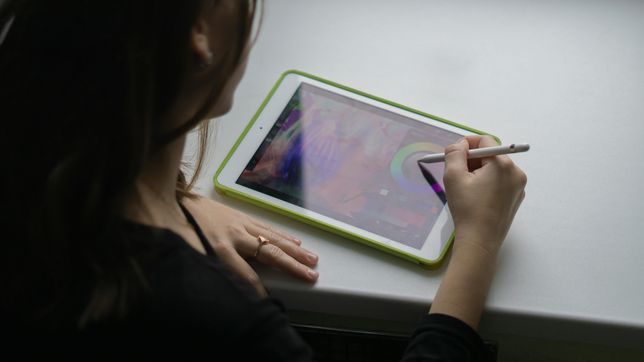 lanzaron cursos gratuitos en la plata para la creacion de contenido de audio, video y redes sociales