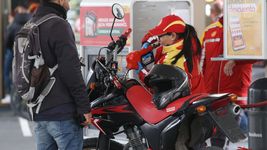 desde este sabado vuelven a aumentar los combustibles