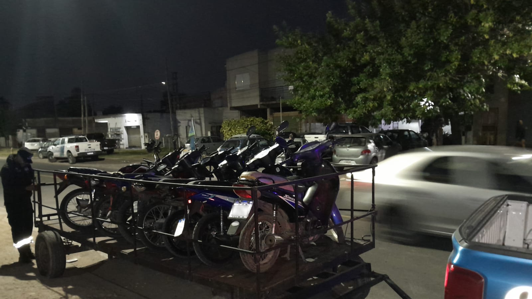 Secuestraron 25 motos en La Plata durante operativos en distintos barrios