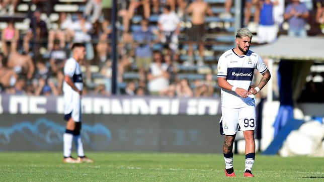 el lobo cerro el mercado de pases con un alta y espera transferir un futbolista al exterior