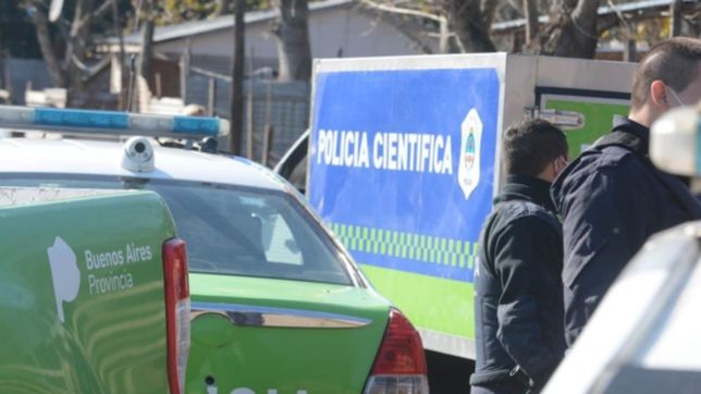 confirman que el adolescente hallado en su casa de la plata murio ahorcado por un cable