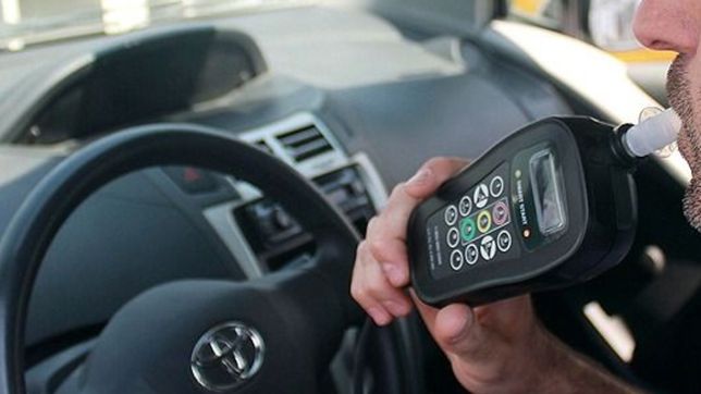 si tomaste no arranca: quieren que haya test de alcoholemia para poder arrancar el auto