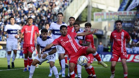 Un jugador de Gimnasia recibió la respuesta más esperada en plenas vacaciones Un jugador de Gimnasia recibió la respuesta más esperada en plenas vacaciones