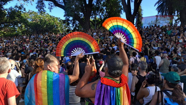 convocan a una marcha federal antifascista tras los dichos de milei contra la comunidad lgbt+