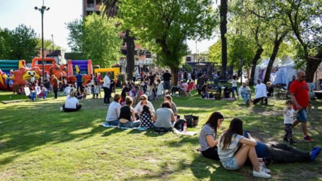 con la mejor comida y bebida, vuelve la feria gastronomica cuga a plaza azcuenaga