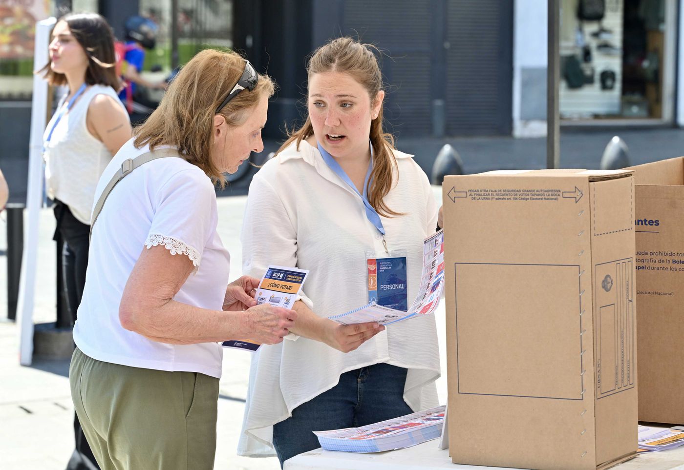 Instrucciones para votar con la boleta única de papel (3)
