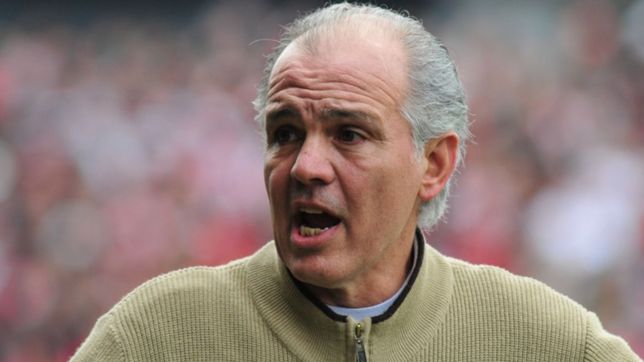 proponen que alejandro sabella sea declarado ciudadano ilustre post mortem de la provincia