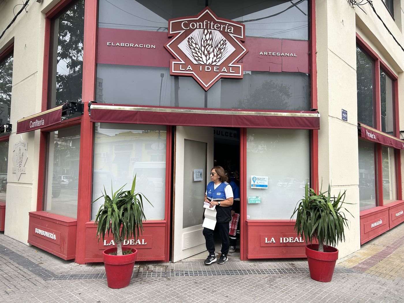 confitería la ideal clausura del 27-3-26 (6)