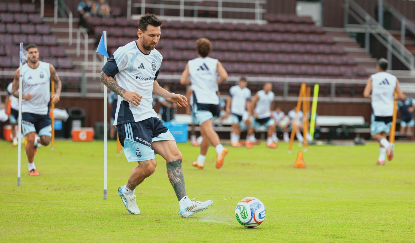 Lionel Messi quiere decir presente junto a la Selección argentina.