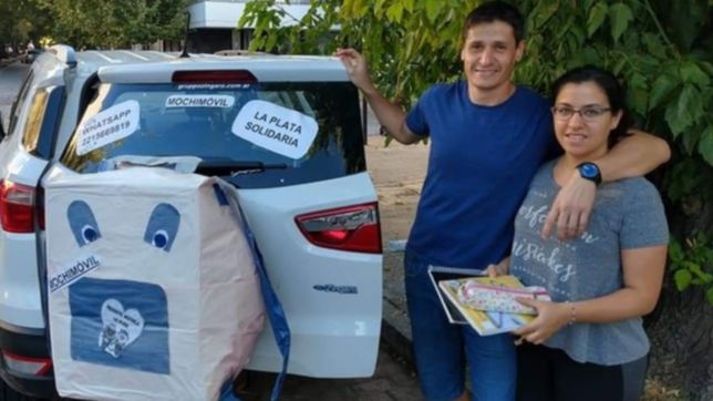 el proyecto mochila saca su mochimovil para recolectar utiles por los barrios de la ciudad