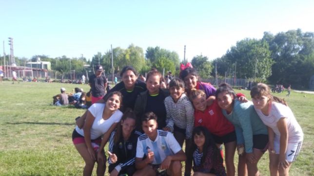 crimen de ivan coronel: vecinos armaron un torneo de futbol para ayudar a su mama