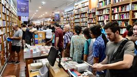 se viene la noche de las librerias platenses se viene la noche de las librerias platenses