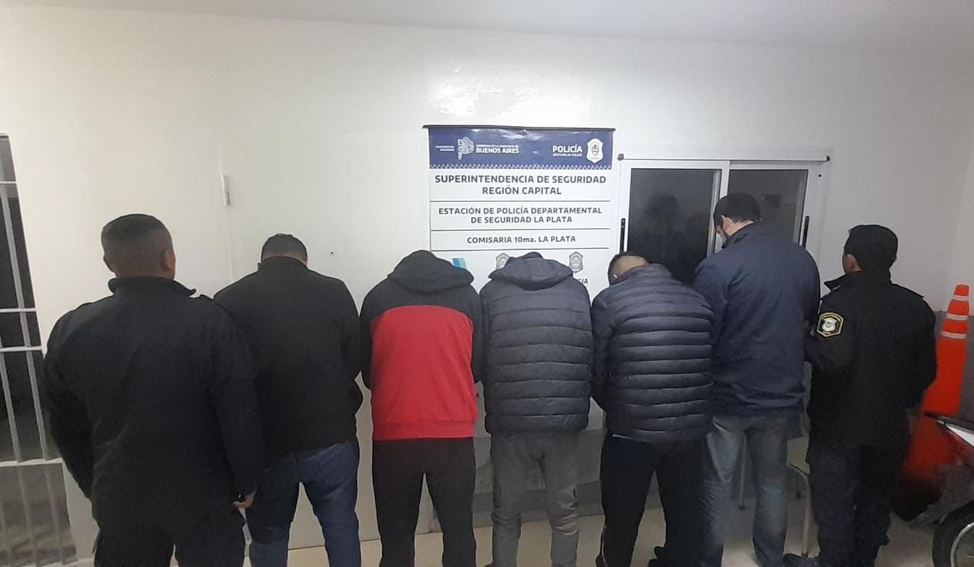 Acusan al pap&aacute; de Agust&iacute;n Almendra de ser parte de una banda que realizaba escruches en La Plata y alrededores.