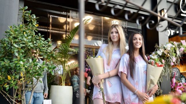 floreria bozzi festejo a todo ritmo y color el dia de la madre