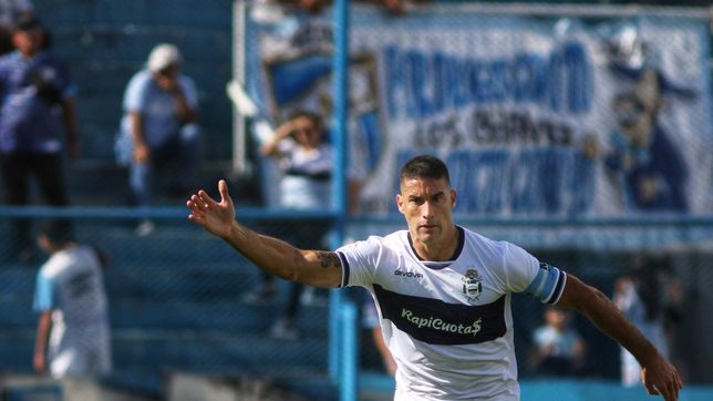 ¿cual es la lesion por la que salio reemplazado leonardo morales en gimnasia?
