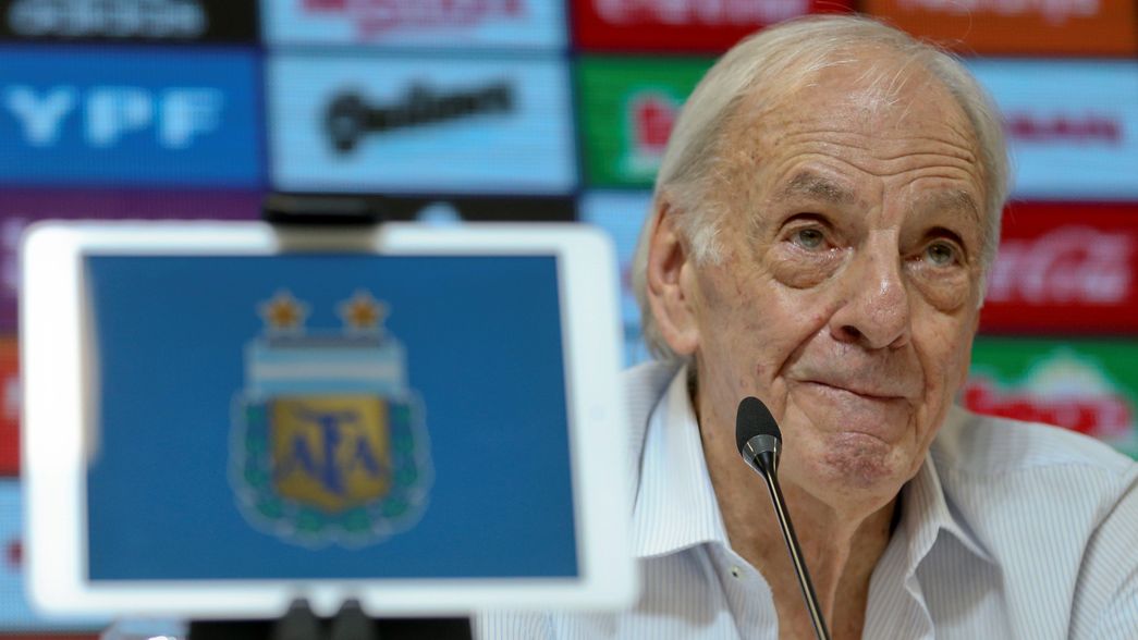 Murió César Luis Menotti, el primer técnico campeón del mundo con Argentina