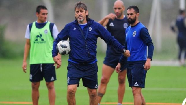 segundo dia del indio y gimnasia entrena en doble turno