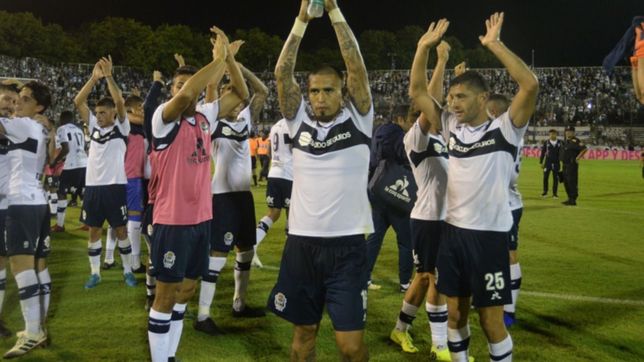 con la mirada puesta en la tabla de abajo el lobo recibe a independiente en el bosque: hora, tv y formaciones