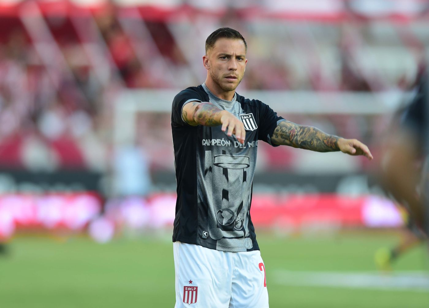 Estudiantes Central Córdoba Piovi entrada en calor 2.jpg