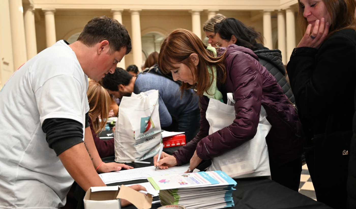 Entrega de material ESI.png