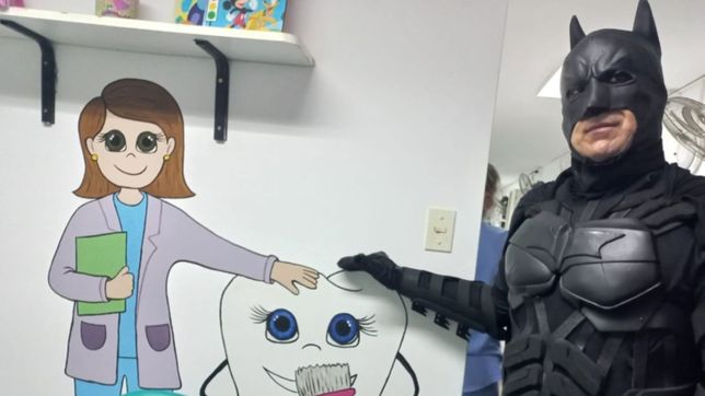 ¿como y cuando sera el traspaso del traje del batman solidario de la plata?