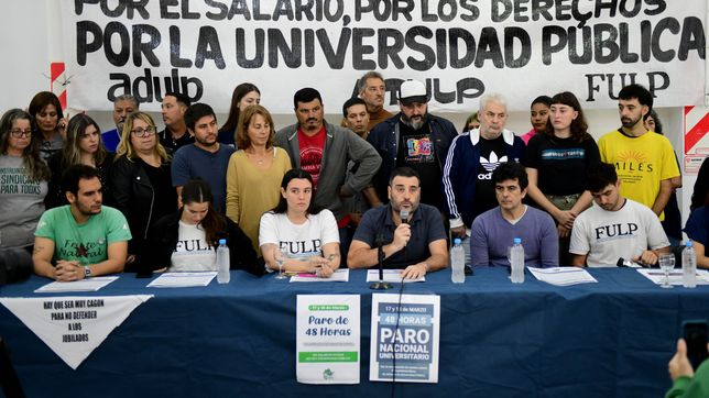 los docentes universitarios definen como seguiran las protestas contra el ajuste del gobierno