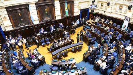 La oposición le reclama a Kicillof por el proyecto y rechaza tomar más deuda