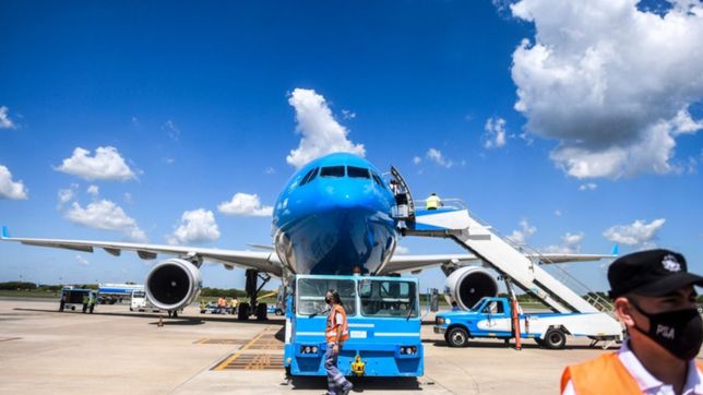 llego un cargamento de mas de 800.000 dosis de astrazeneca donadas por espana