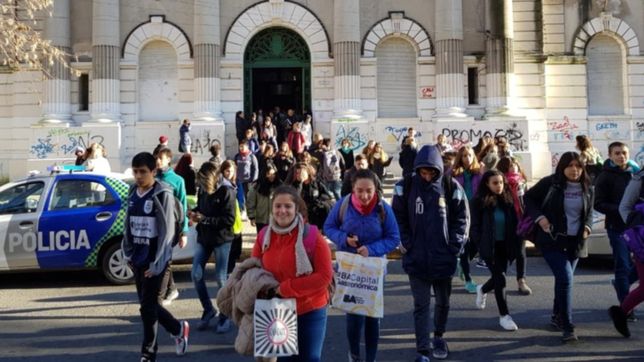 el normal 1, una escuela de tolosa y otra de berisso, blancos de nuevas amenazas de bomba