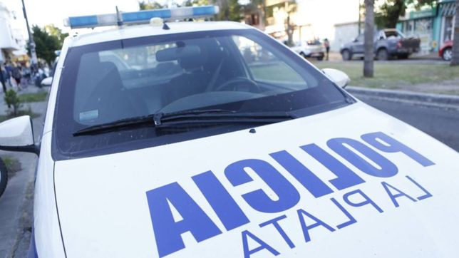 salvaje entradera en la plata: ataron a una familia, le robaron y escaparon en su auto