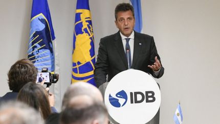 Massa anunció compensaciones de hasta 7 millones de pesos para comerciantes saqueados