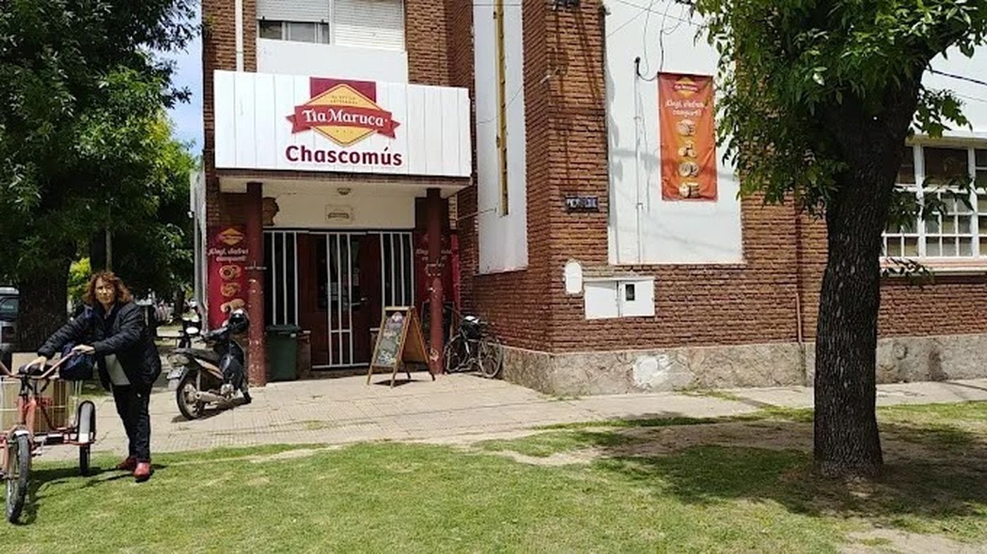 Sin previo aviso ni información clara sobre las indemnizaciones, Tía Maruca cerró su planta emplazada en Chascomús y despidió a todos sus operarios