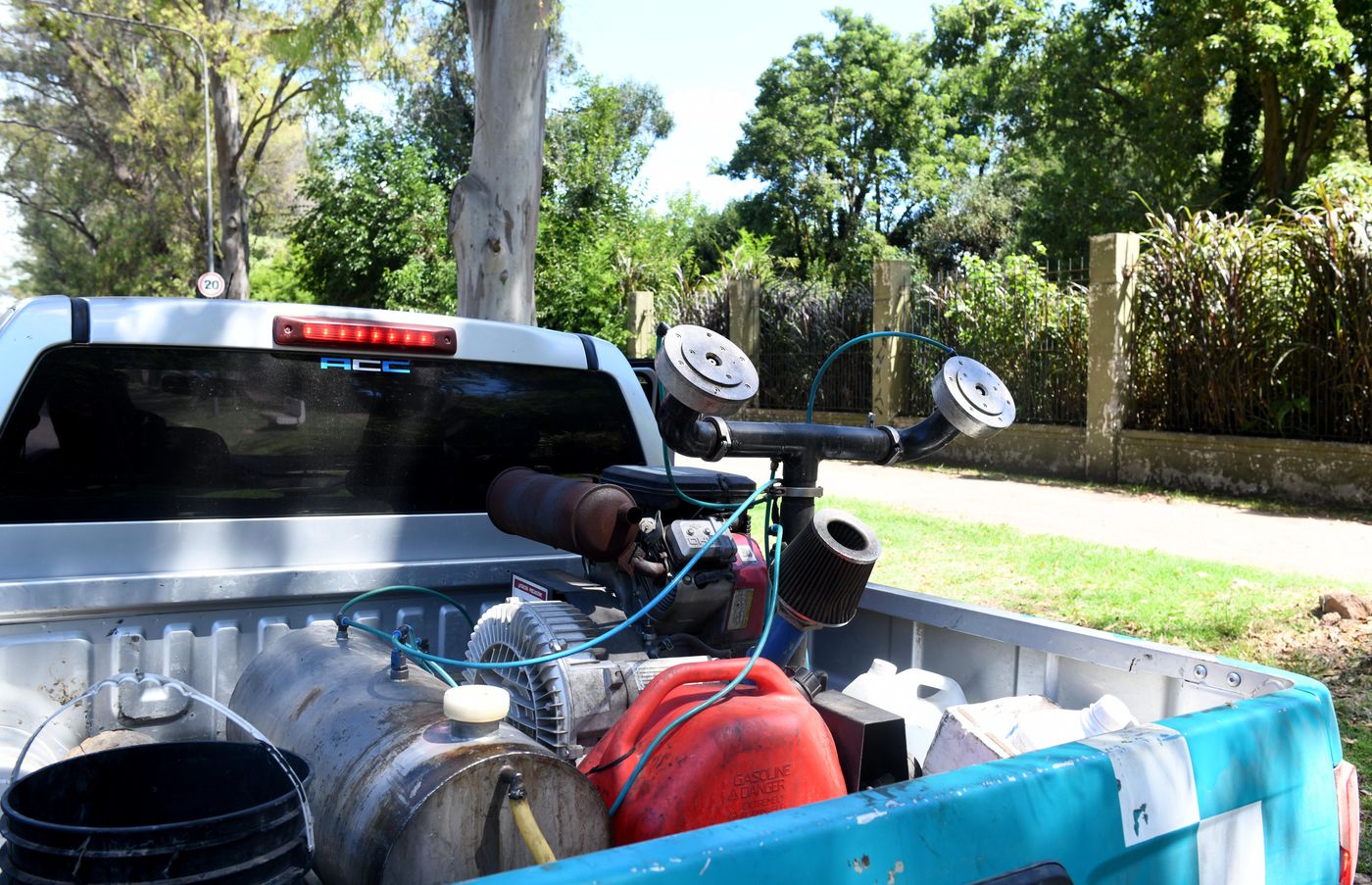 fumigacion bosque mosquitos-0010.JPG