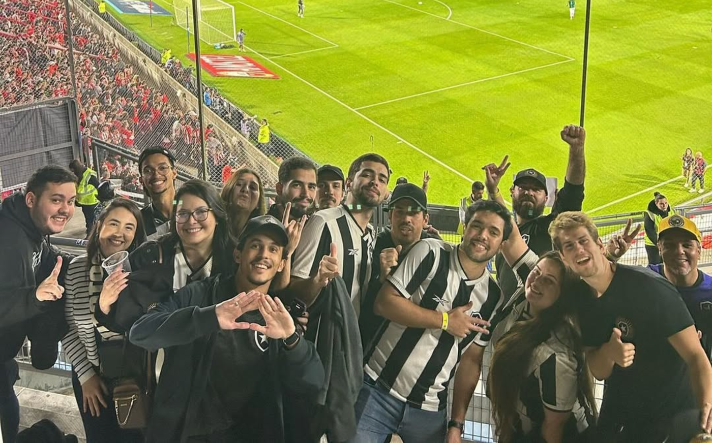 Hinchas Botafogo UNO.png