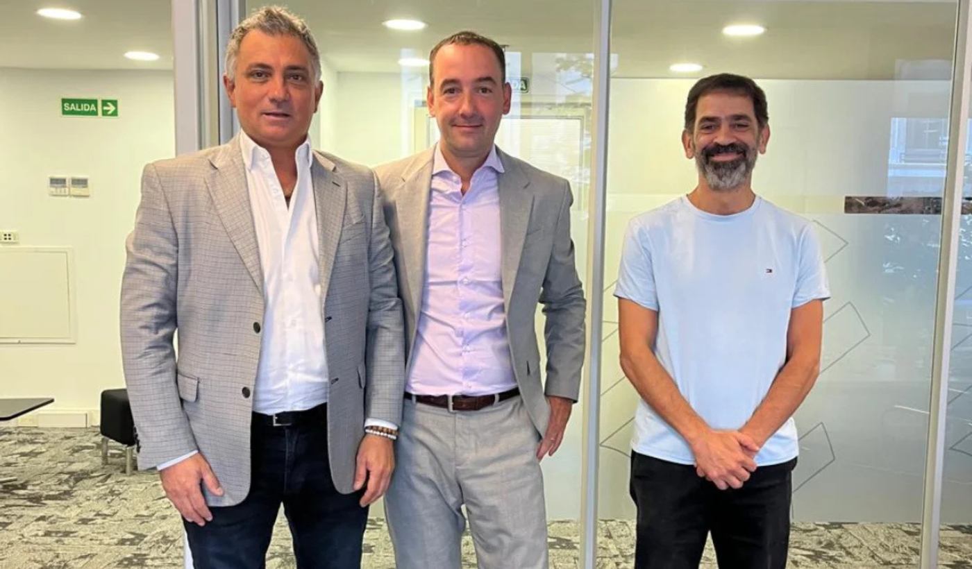 Sebastián Pareja Francisco Adorni Juan Osaba (portada)