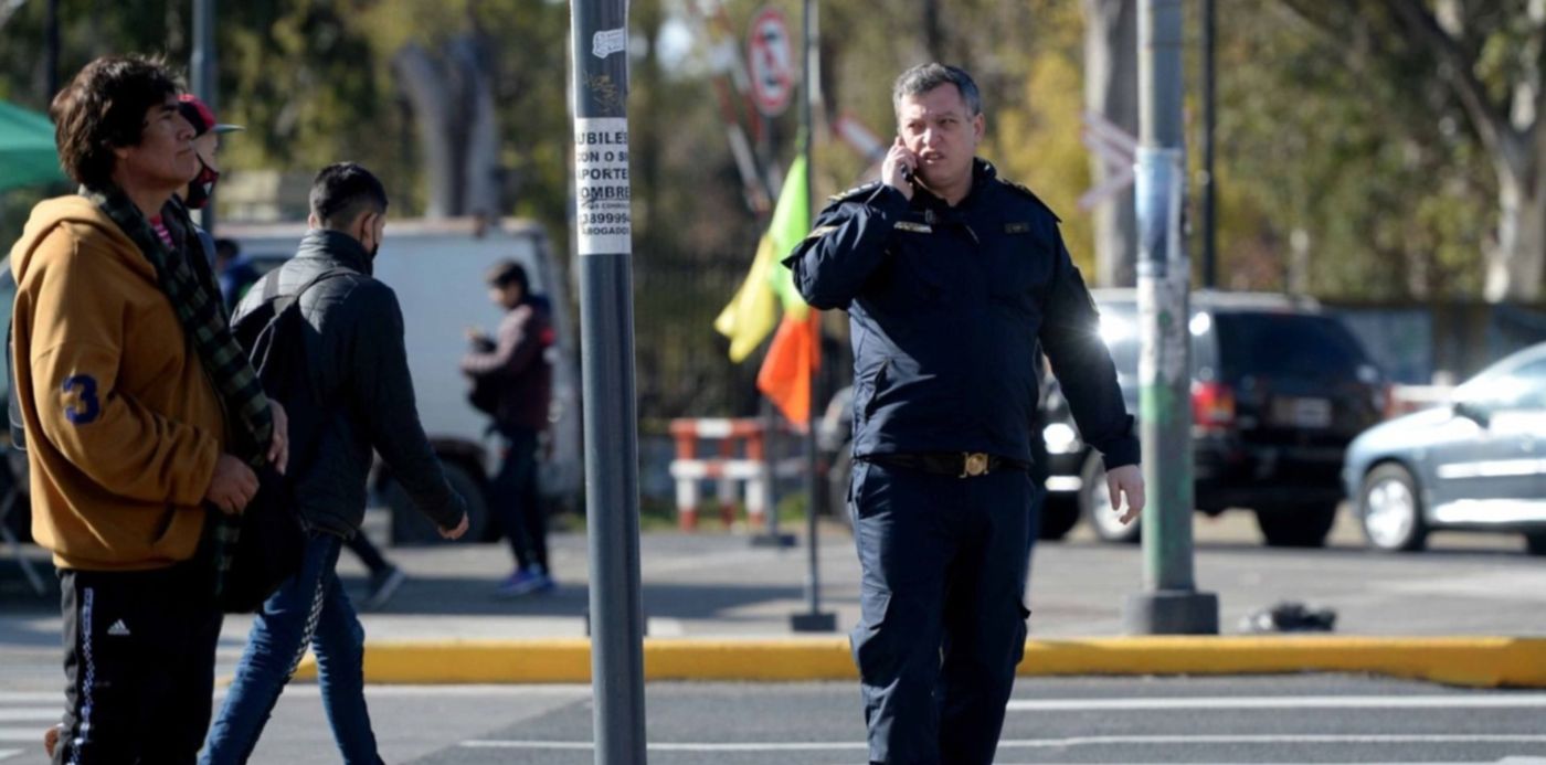 Negocios cerrados en diagonal 80
