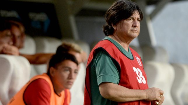 el brujo manuel tiene cita con la justicia platense por lotes en disputa con sus vecinos