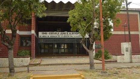 Se extienden las amenazas de tiroteo y en una escuela de La Plata pidieron ayuda a padres y docentes Se extienden las amenazas de tiroteo y en una escuela de La Plata pidieron ayuda a padres y docentes
