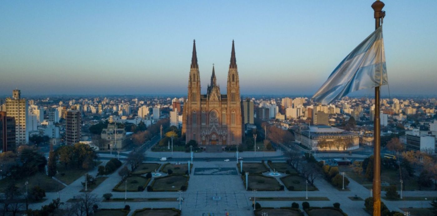 1542932915560.jpg?width=1475&rotate=0&scaleX=1&scaleY=1&ow=1500&x=18&y=85&height=738&oh=842&&cw=1920&ch=950